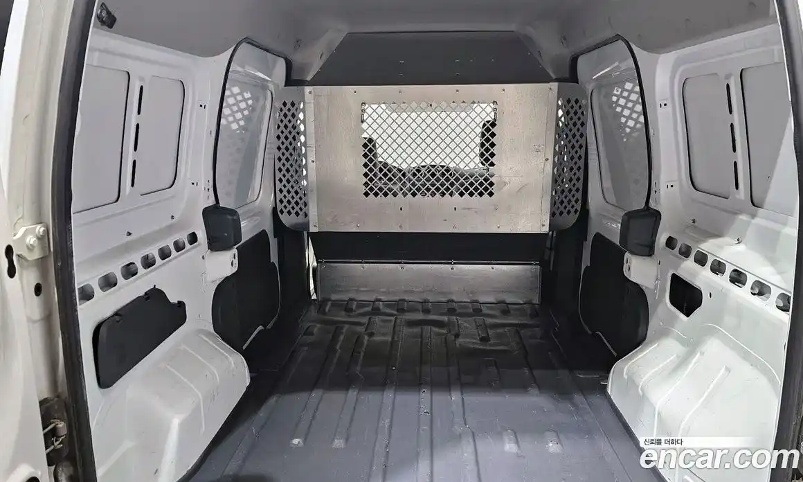 Ford Transit 2011 2.0 автомат (гидро), фото 20