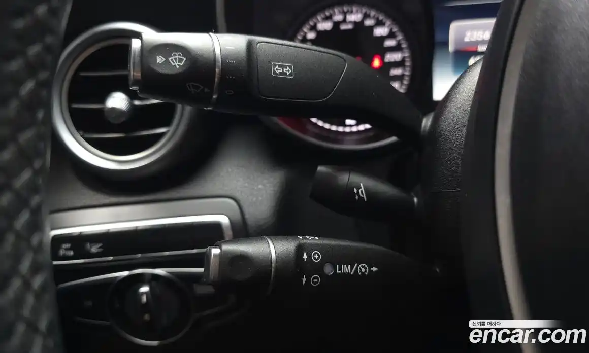 Mercedes-Benz C-Class 2016 2.1 гидро, фото 19 Mercedes-Benz C-Class 2016 2.1 гидро, фото 19