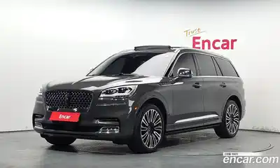 Lincoln Aviator