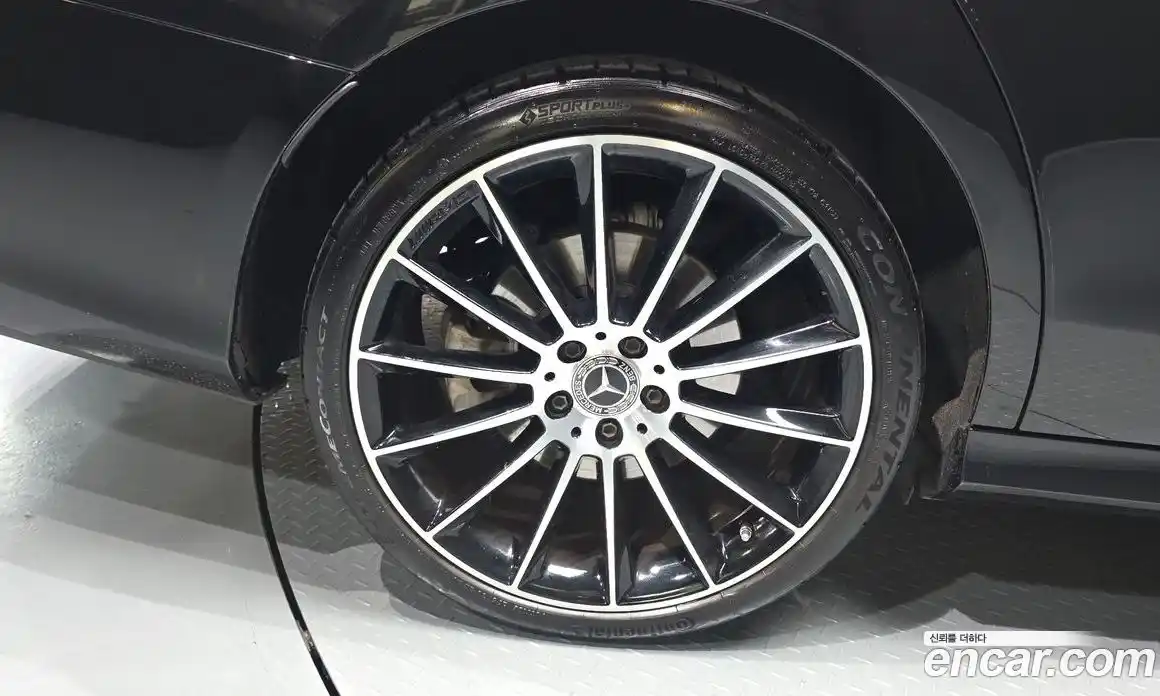 Mercedes-Benz E-Class 2023 2.0 автомат (гидро), фото 5