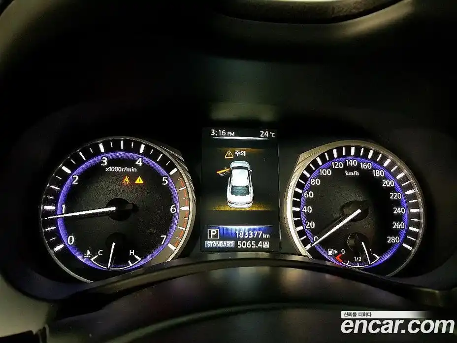 Infiniti Q50 2016 2.1 гидро, фото 7
