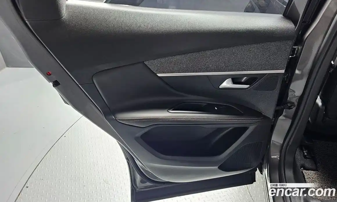 Peugeot 3008 2019 1.5 автомат (гидро), фото 15