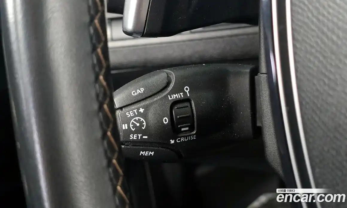 Peugeot 5008 2019 1.5 автомат (гидро), фото 15