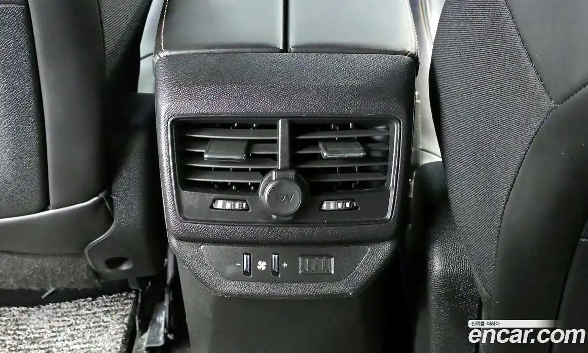 Peugeot 5008 2019 1.5 автомат (гидро), фото 17
