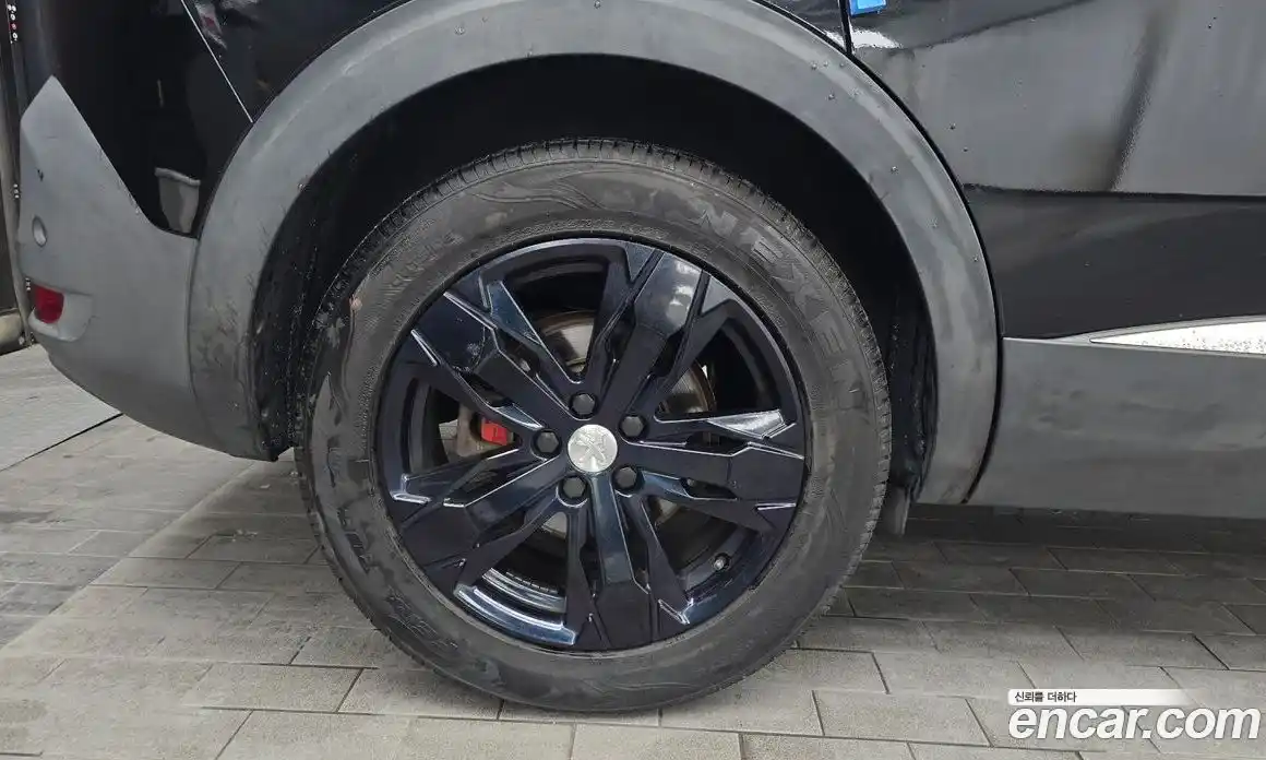 Peugeot 5008 2019 1.5 автомат (гидро), фото 5