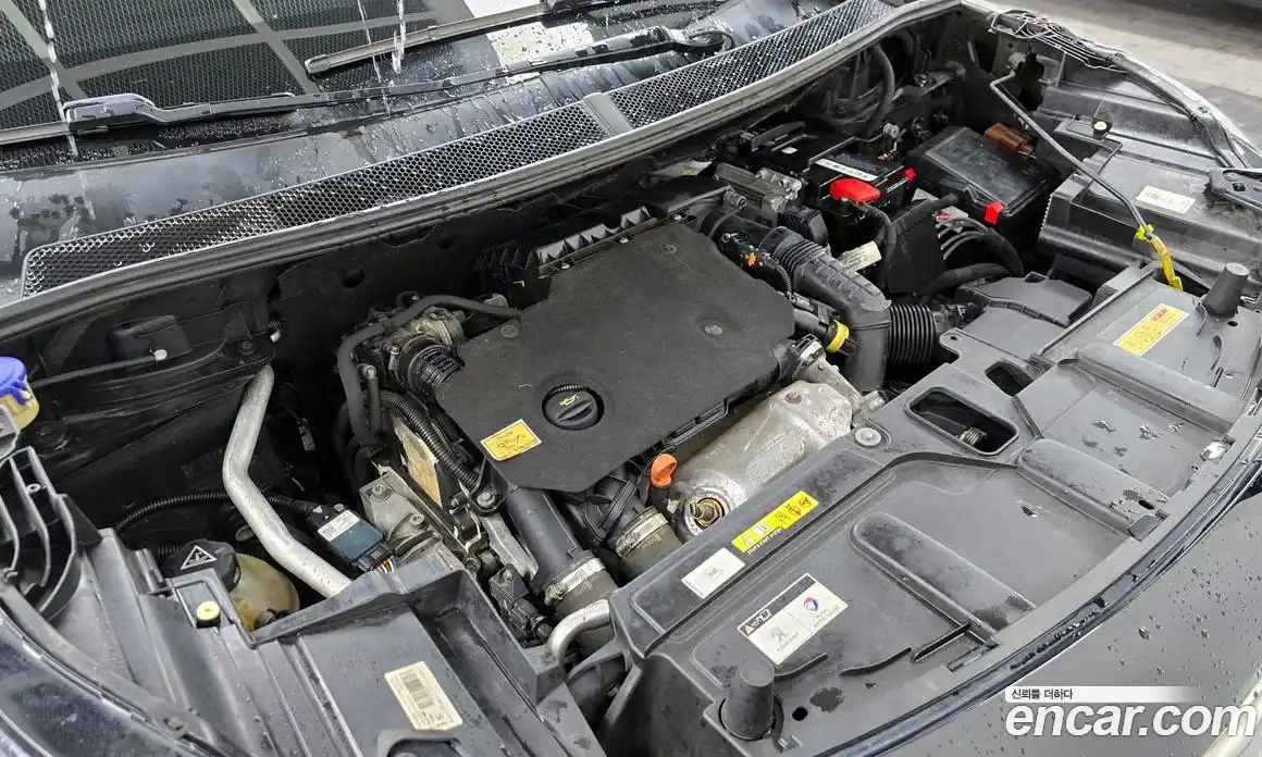 Peugeot 5008 2019 1.5 автомат (гидро), фото 6