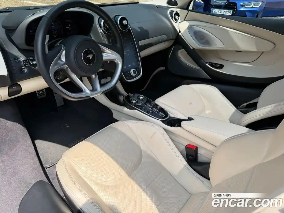 McLaren GT 2021 4.0 автомат (гидро), фото 9 McLaren GT 2021 4.0 автомат (гидро), фото 9