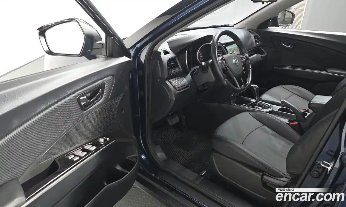 SsangYong TIBOLI 2017 1.6 автомат (гидро), фото 11