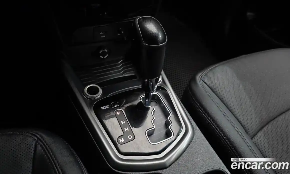 SsangYong TIBOLI 2017 1.6 автомат (гидро), фото 9
