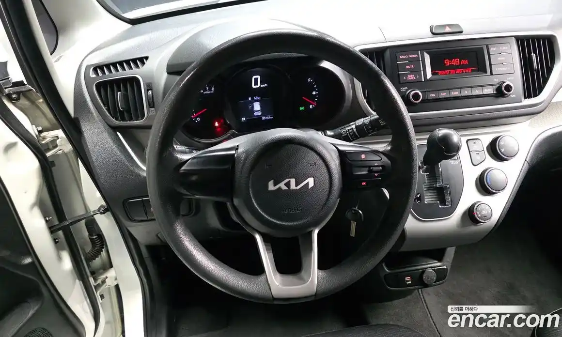 Kia Ray 2022 1.0 автомат (гидро), фото 13