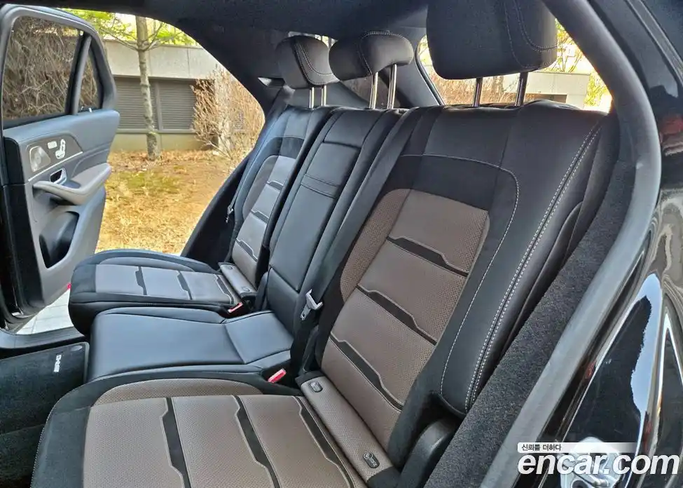 Mercedes-Benz GLE-Class 2023 3.0 автомат (гидро), фото 13