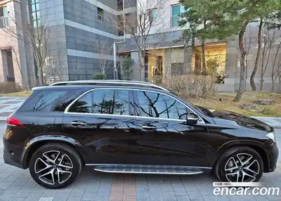 Mercedes-Benz GLE-Class 2023 3.0 автомат (гидро), миниатюра 7