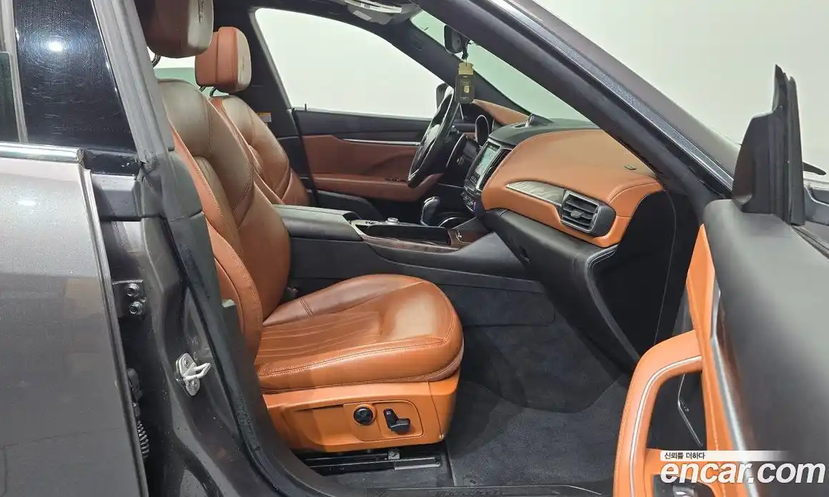 Maserati Levante 2016 3.0 гидро, фото 10