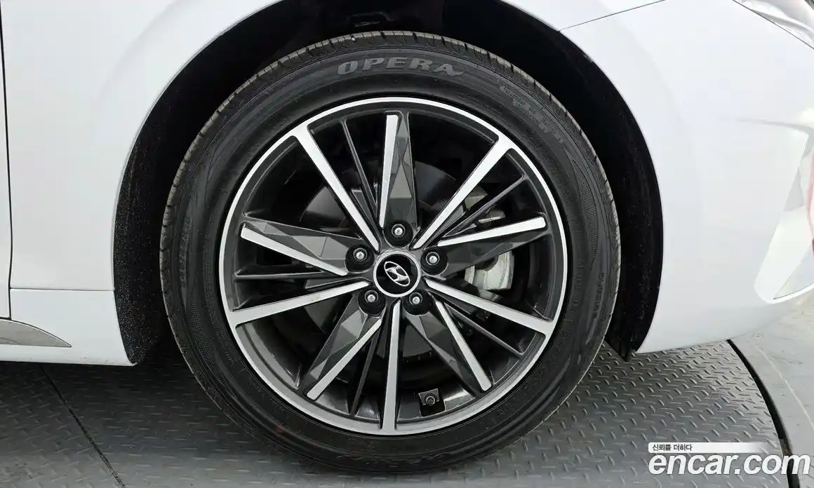 Hyundai Grandeur 2022 2.5 автомат (гидро), фото 5