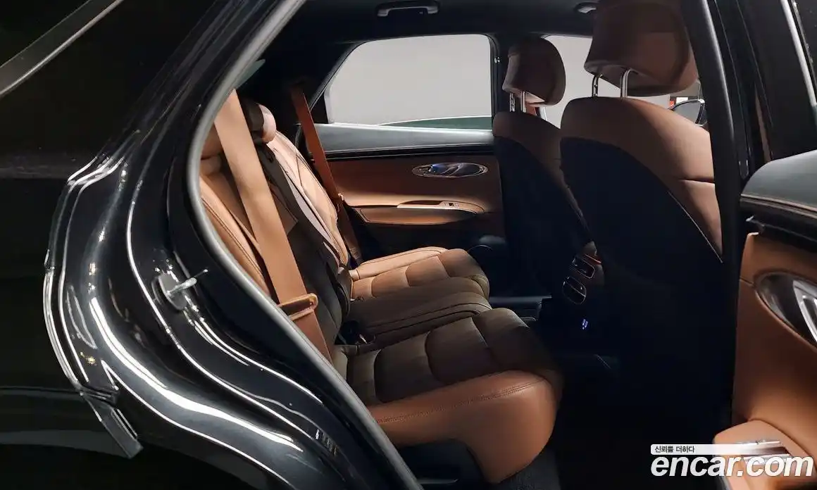 Genesis GV70 2022 2.2 автомат (гидро), фото 12