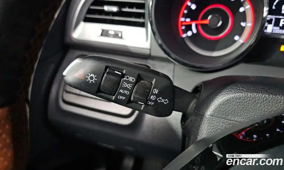 SsangYong TIBOLI 2018 1.6 автомат (гидро), фото 15