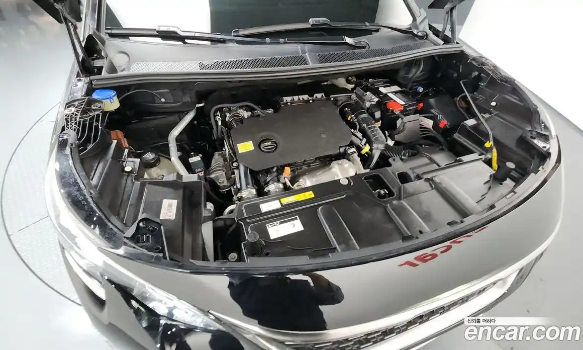 Peugeot 5008 2020 1.5 автомат (гидро), фото 6