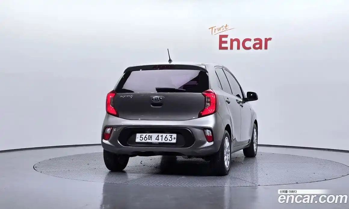 Kia Morning 2018 1.0 автомат (гидро), фото 4