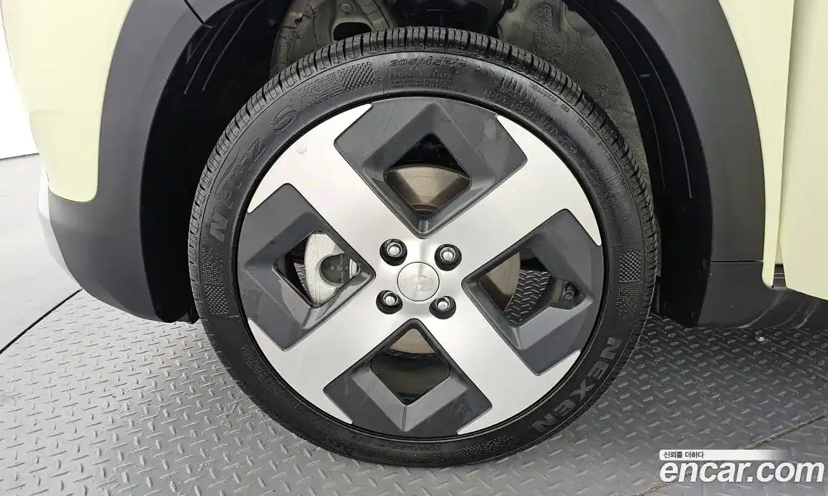 Hyundai Casper 2025 0.1 автомат (гидро), фото 5