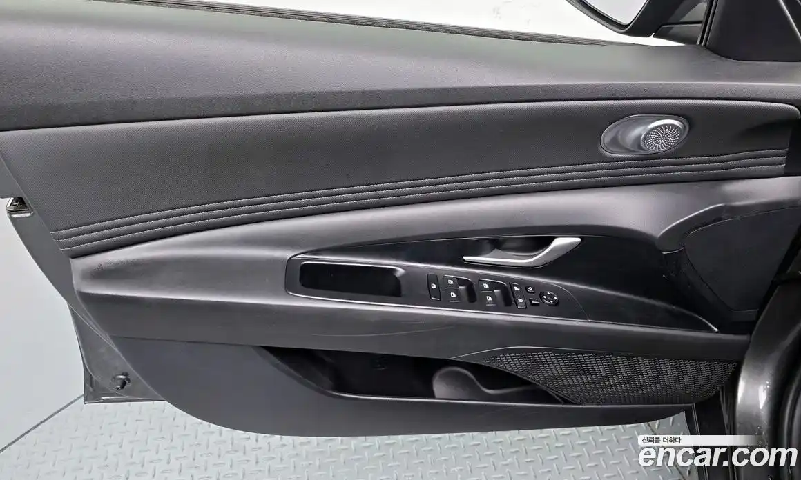 Hyundai Avante 2021 1.6 автомат (гидро), фото 14