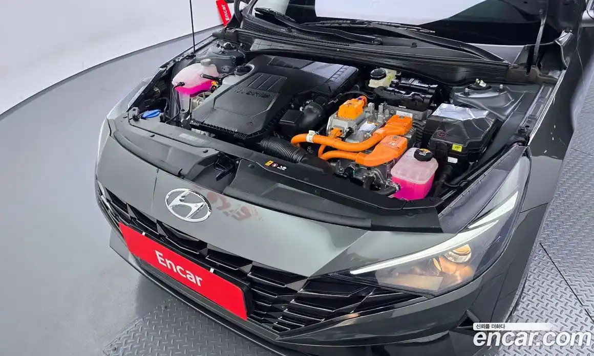 Hyundai Avante 2021 1.6 автомат (гидро), фото 6