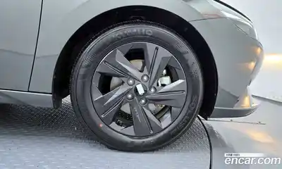 Hyundai Avante 2021 1.6 автомат (гидро), миниатюра 7