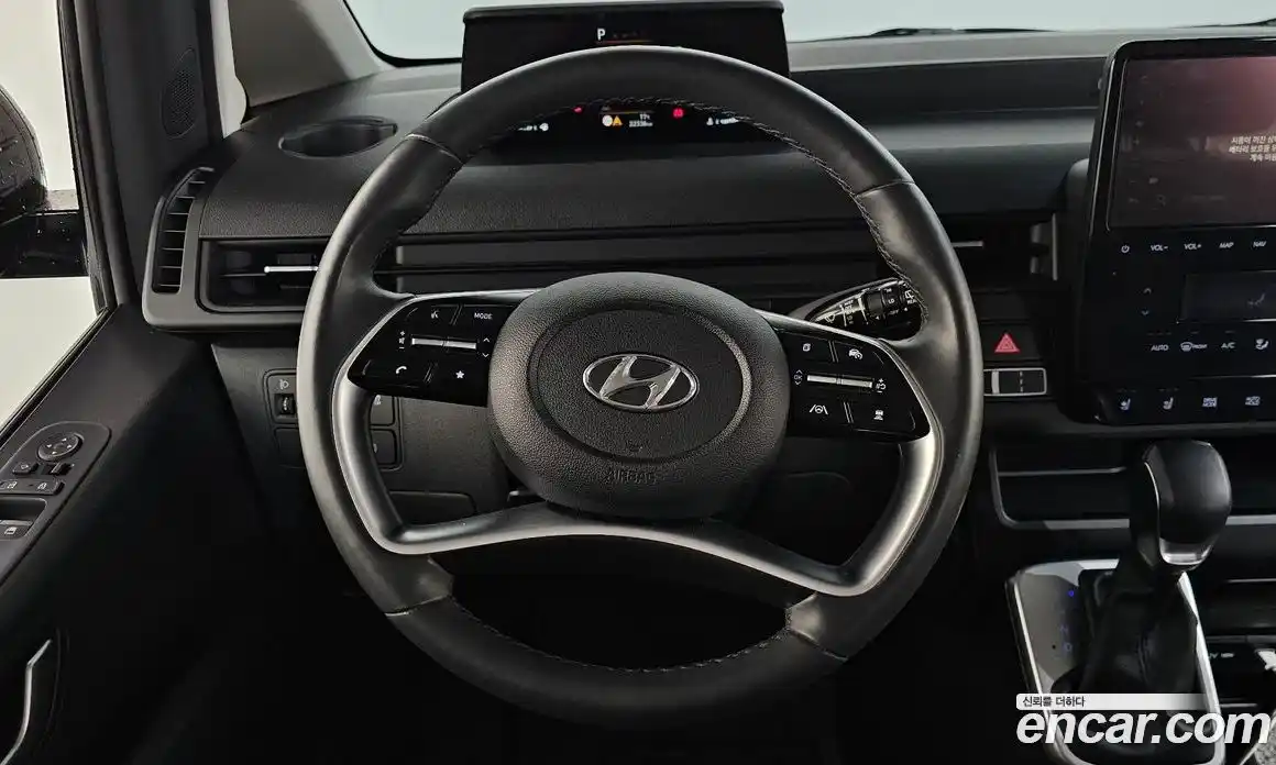 Hyundai Staria 2024 3.5 автомат (гидро), фото 13