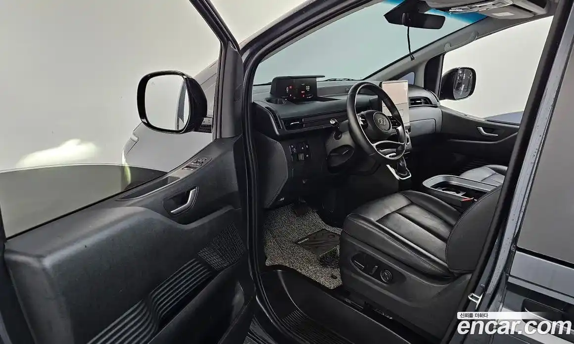 Hyundai Staria 2024 3.5 автомат (гидро), фото 10