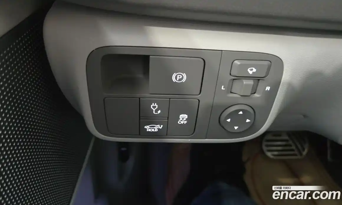 Hyundai Ioniq 6 2023 0.1 автомат (гидро), фото 13