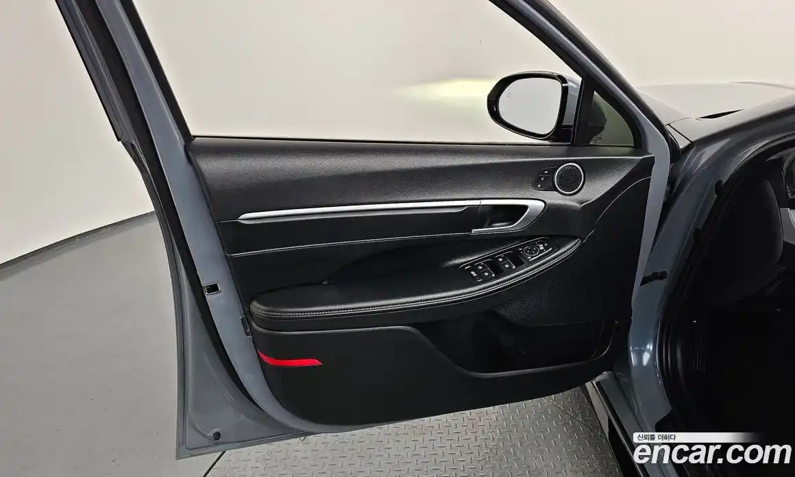 Hyundai Sonata 2024 2.0 автомат (гидро), фото 14