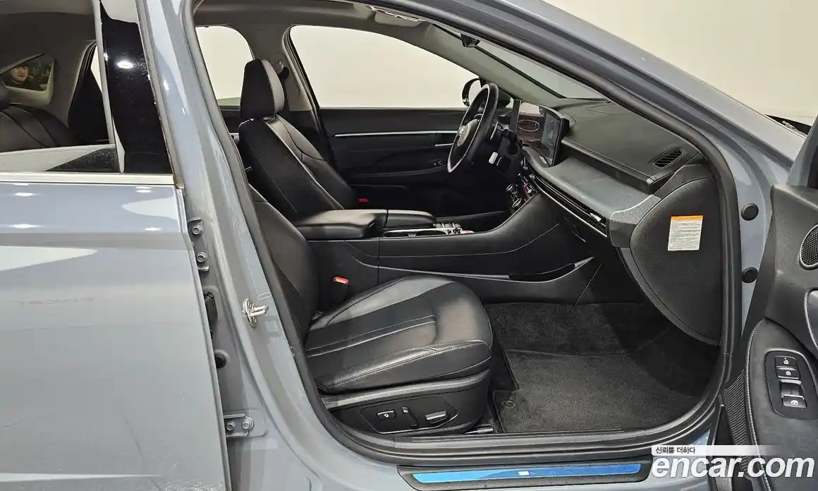 Hyundai Sonata 2024 2.0 автомат (гидро), фото 16