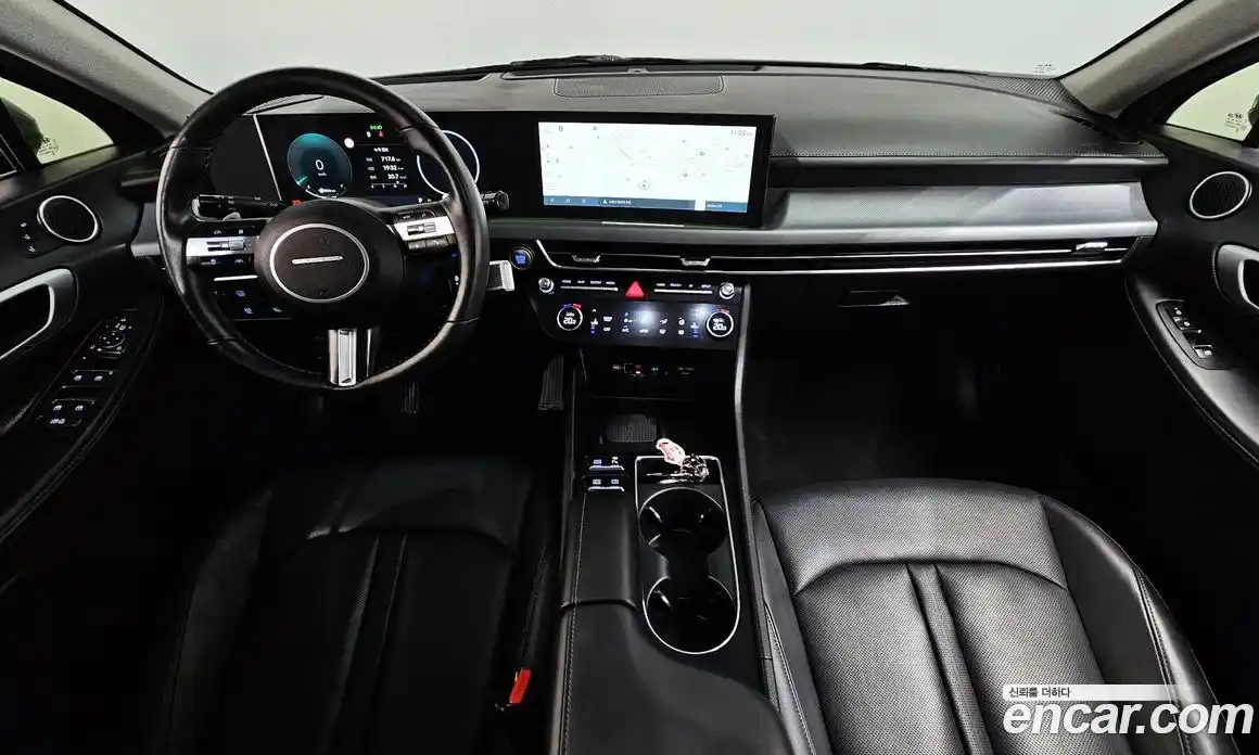 Hyundai Sonata 2024 2.0 автомат (гидро), фото 10