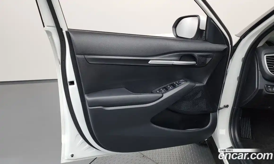 Kia Seltos 2025 1.6 автомат (гидро), фото 14