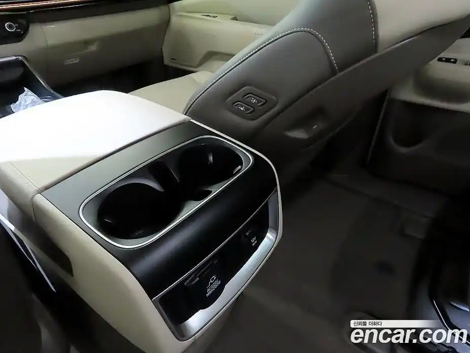 Kia Carnival 2025 2.2 автомат (гидро), фото 14