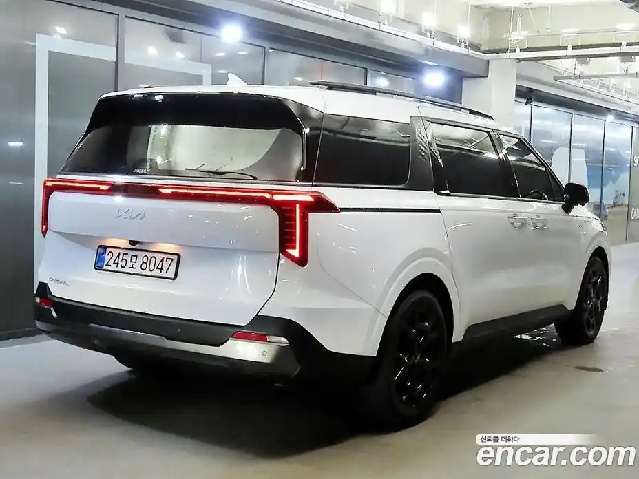 Kia Carnival 2025 2.2 автомат (гидро), фото 4