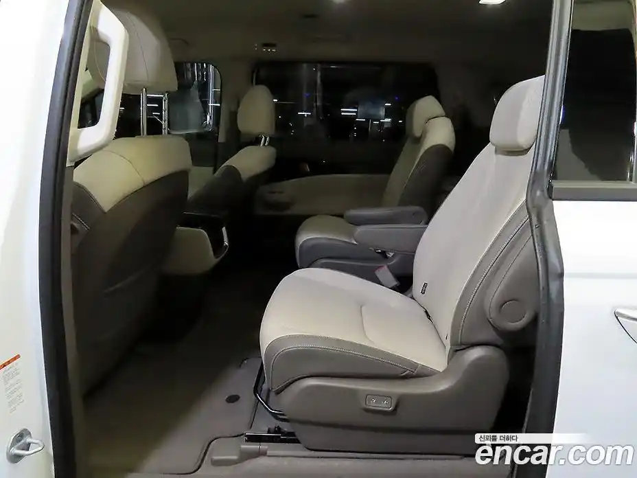 Kia Carnival 2025 2.2 автомат (гидро), фото 7