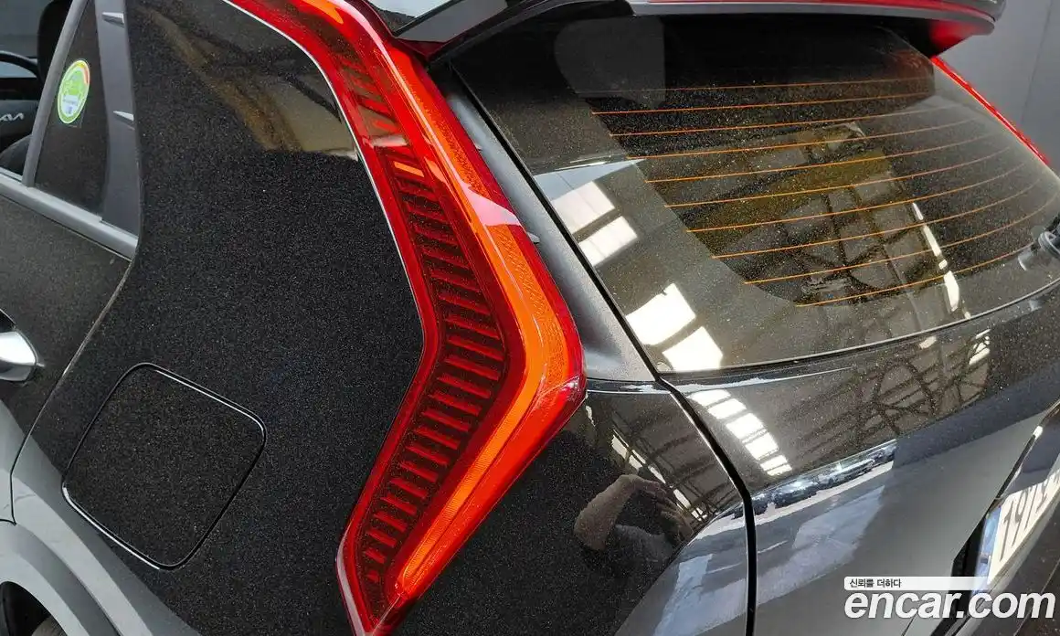 Kia Niro 2022 1.6 автомат (гидро), фото 9