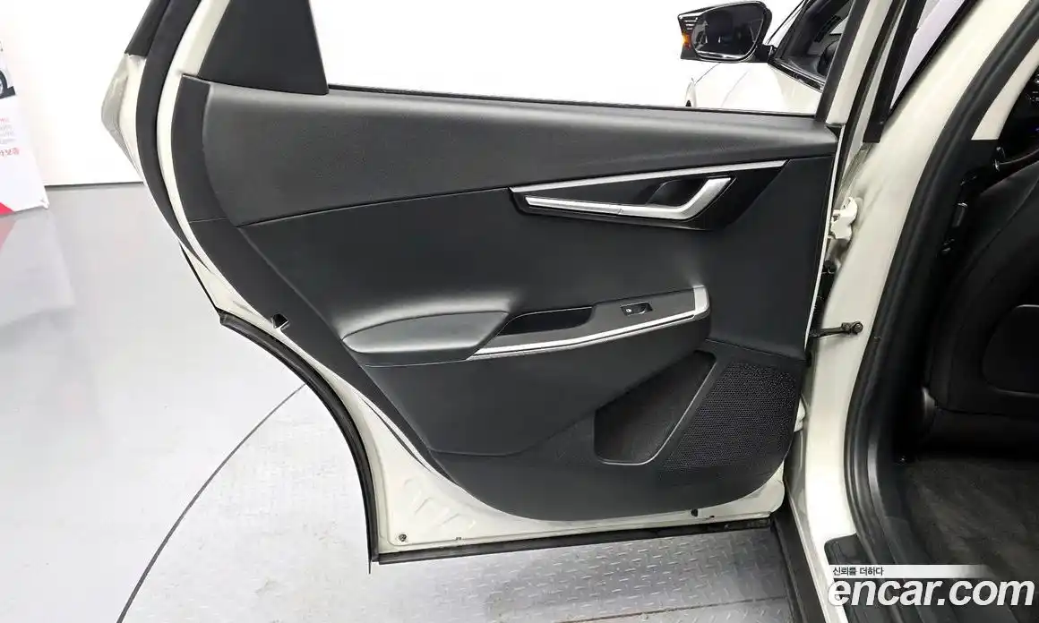 Kia EV6 2022 автомат (гидро), фото 14