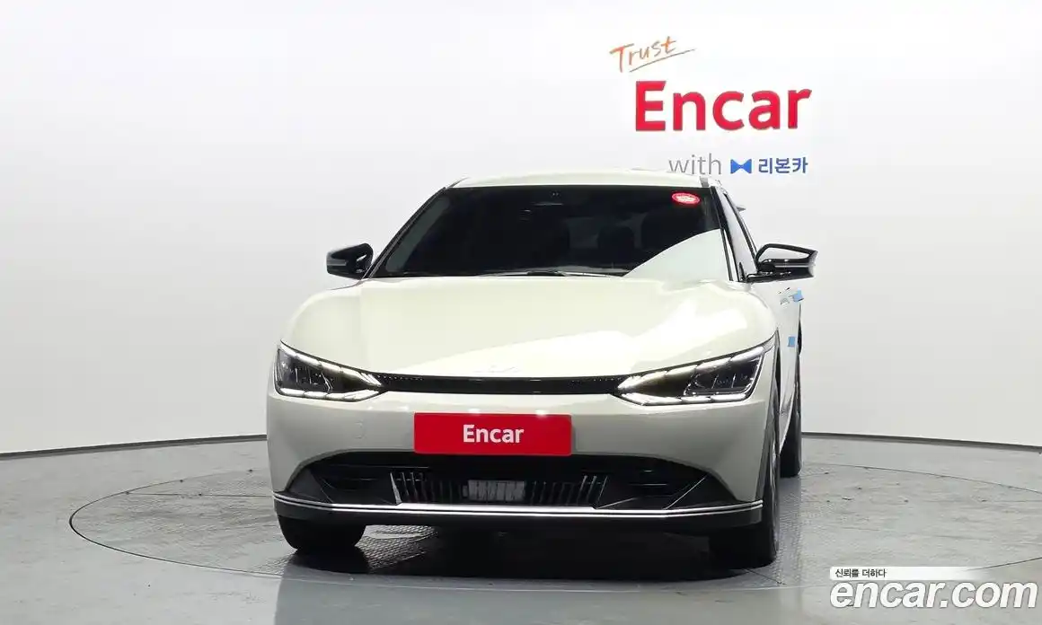 Kia EV6 2022 автомат (гидро), фото 3