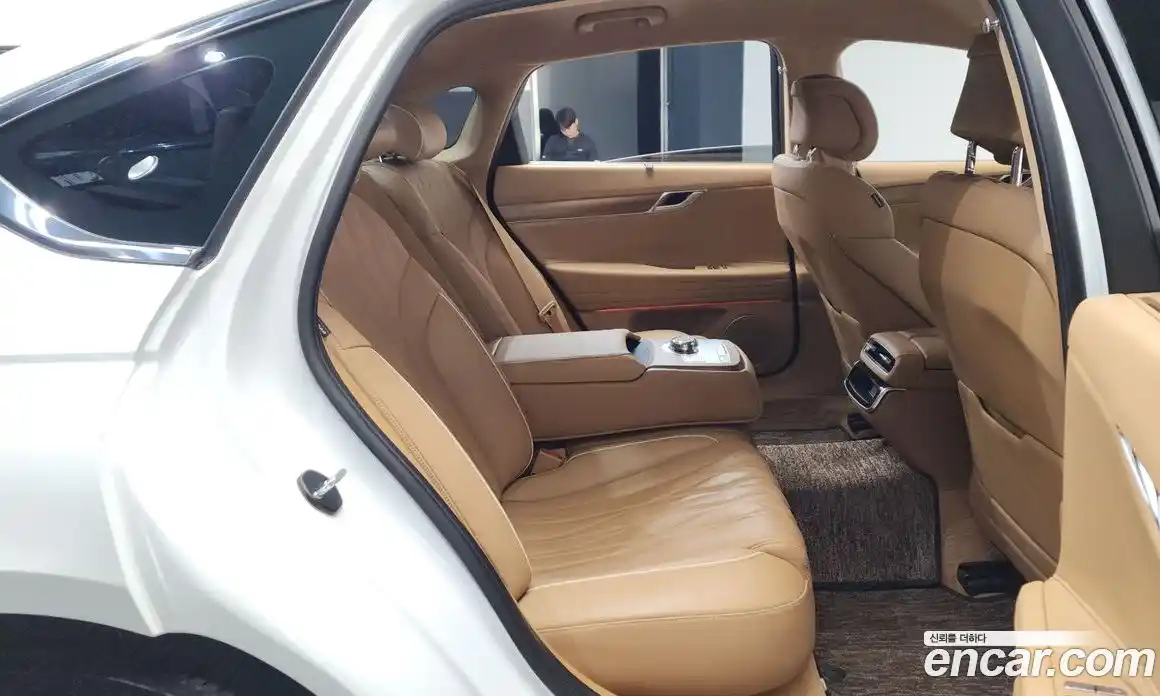 Genesis G80 2025 2.5 автомат (гидро), фото 12