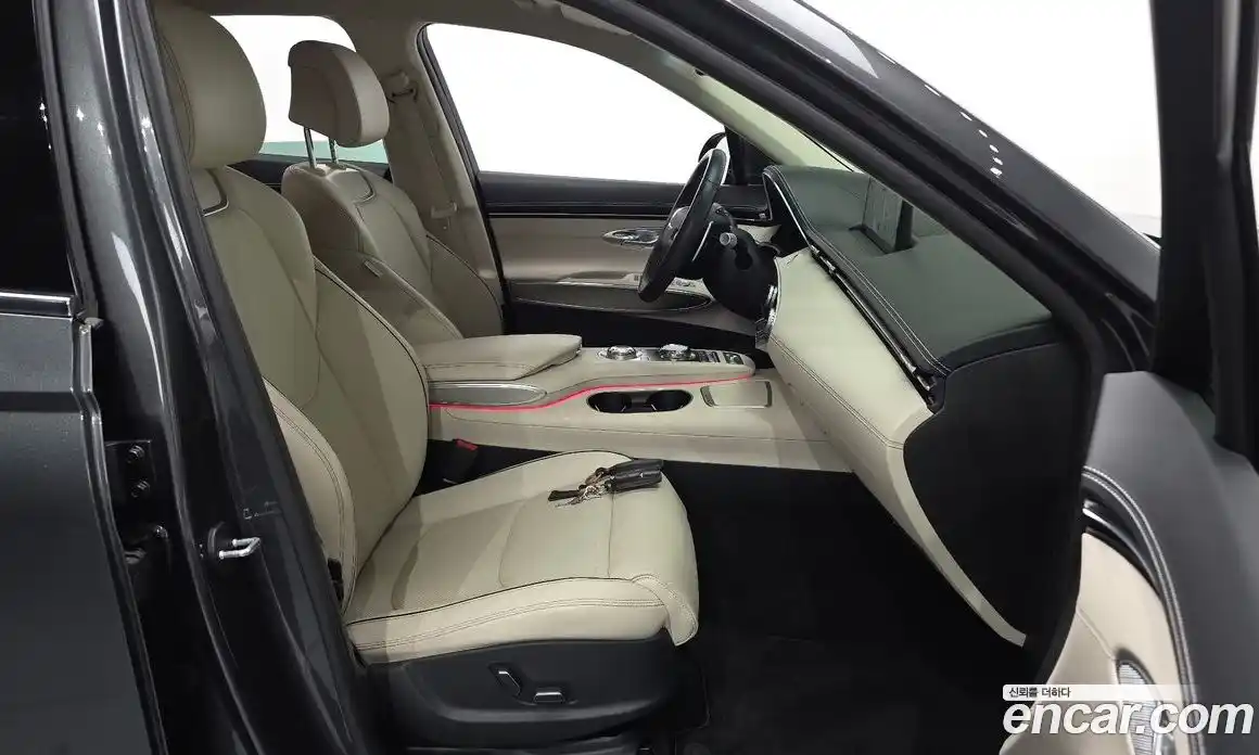 Genesis GV70 2023 2.5 автомат (гидро), фото 12