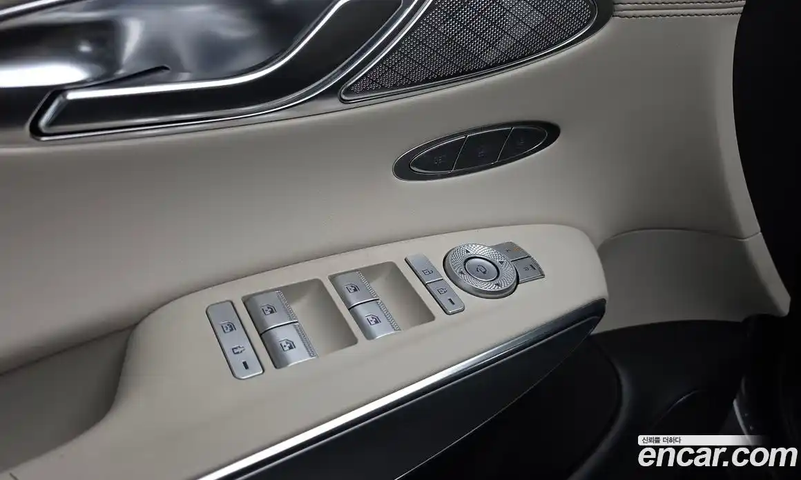 Genesis GV70 2023 2.5 автомат (гидро), фото 35