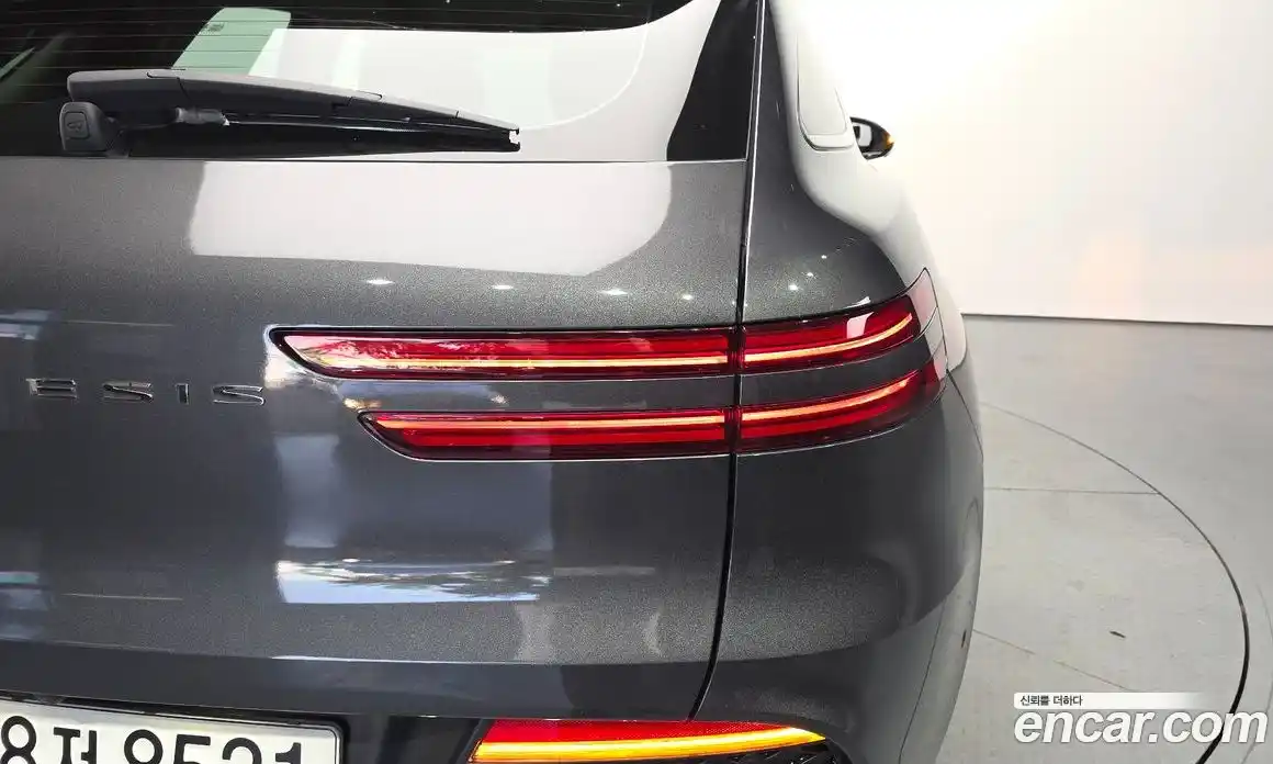 Genesis GV70 2023 2.5 автомат (гидро), фото 8