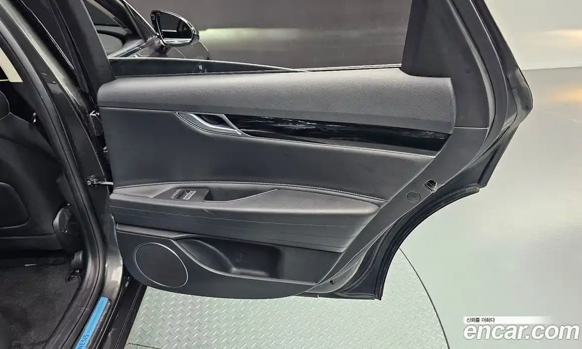 Genesis G80 2023 2.5 автомат (гидро), фото 15