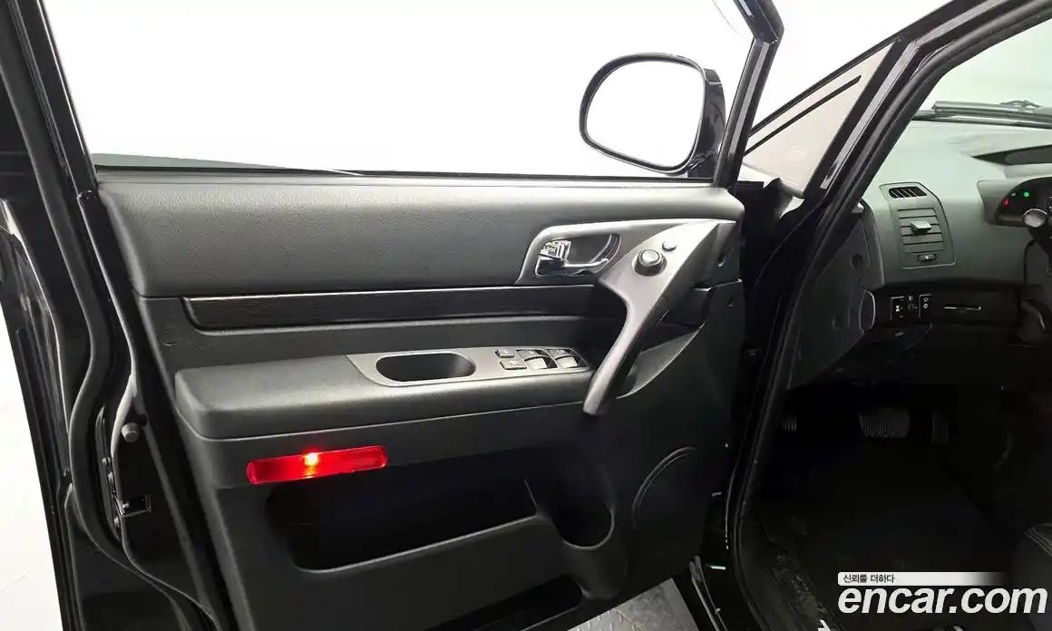 SsangYong Korando 2017 2.2 автомат (гидро), фото 14
