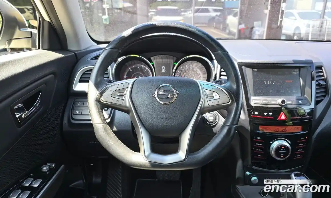 SsangYong TIBOLI 2016 1.6 автомат (гидро), фото 13