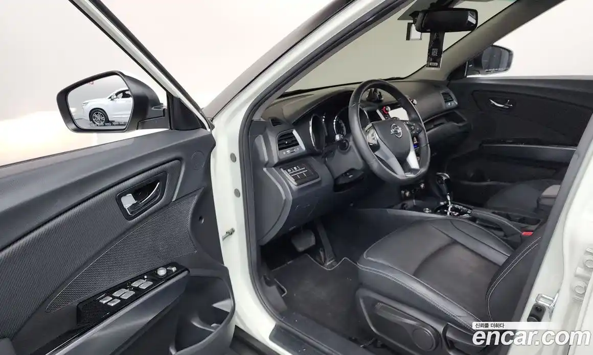 SsangYong TIBOLI 2018 1.6 автомат (гидро), фото 12