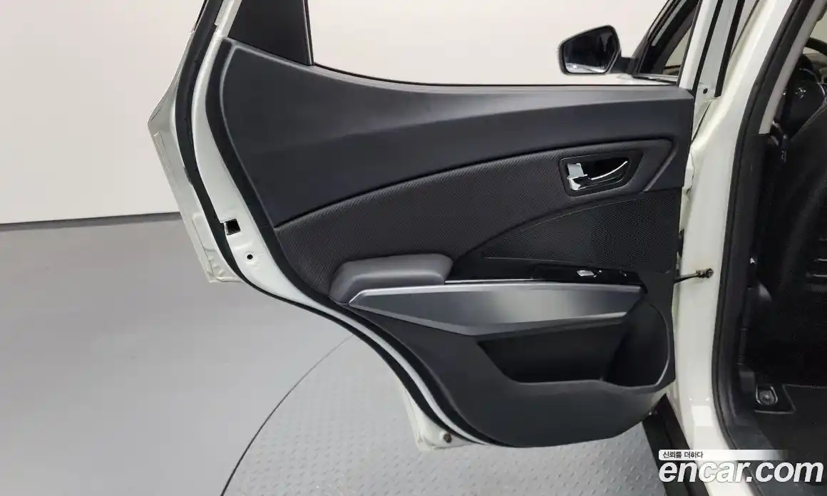 SsangYong TIBOLI 2018 1.6 автомат (гидро), фото 14
