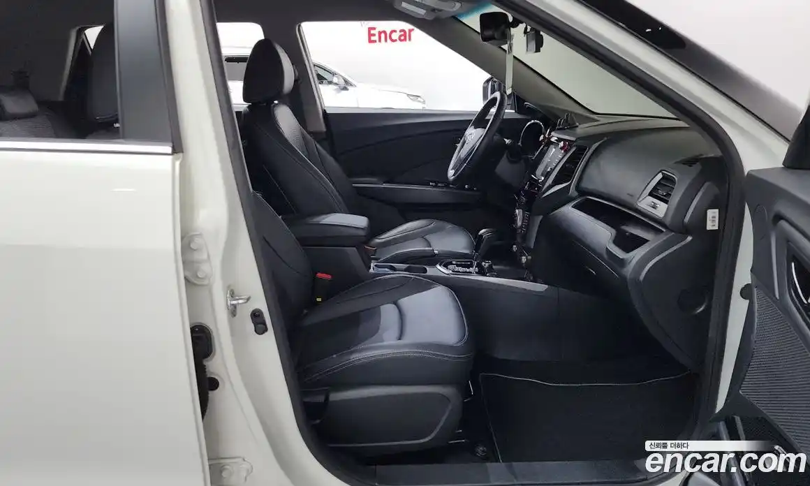 SsangYong TIBOLI 2018 1.6 автомат (гидро), фото 15