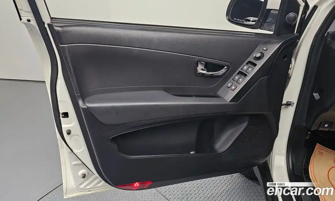 SsangYong Korando 2013 2.0 автомат (гидро), фото 14